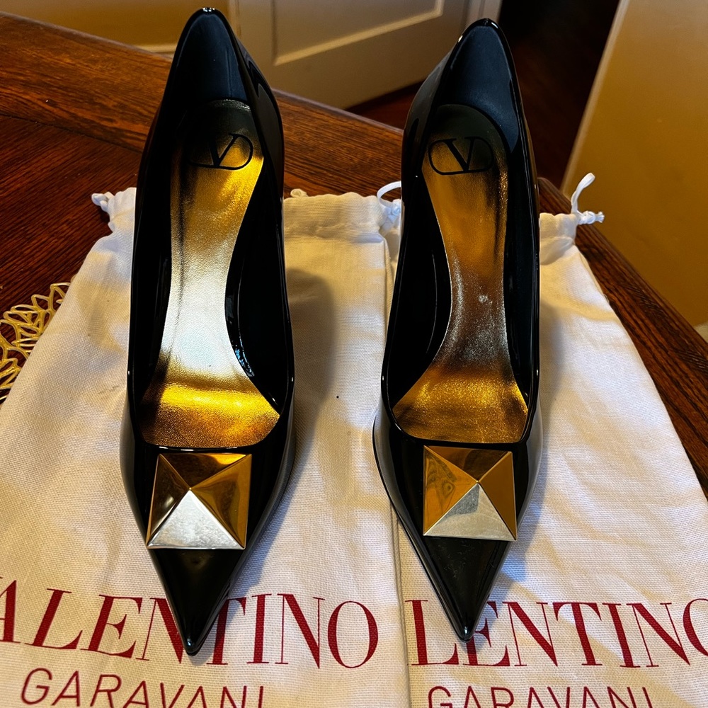 VALENTINO GARAVANI heels
